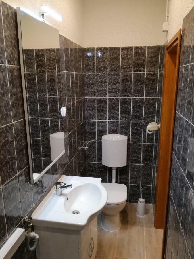 Apartment Sandra ウマグ エクステリア 写真