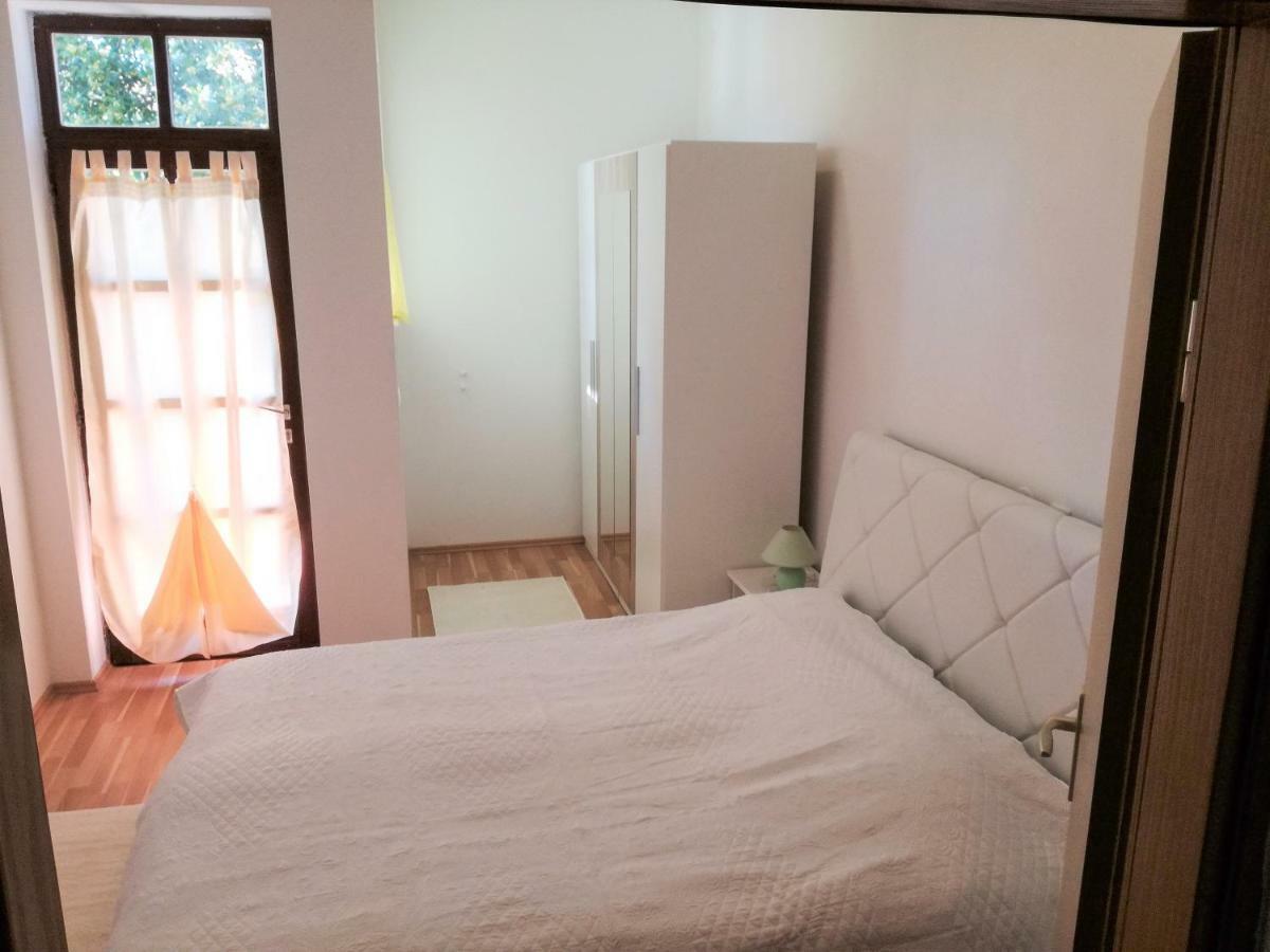 Apartment Sandra ウマグ エクステリア 写真